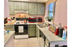 435 NE Solida Circle, Port Saint Lucie, FL 34953 Sold 04/14/25