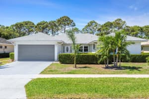 10603 Greentrail Drive S, Boynton Beach