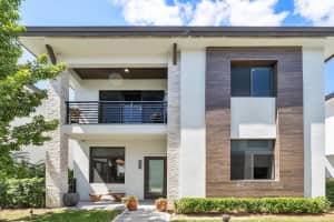 4353 NW 80 Court, Doral, FL 33166 Sold 08/29/25