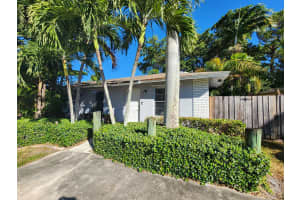 3814 Heather Drive W, Greenacres, FL 33463 Sold 04/28/25