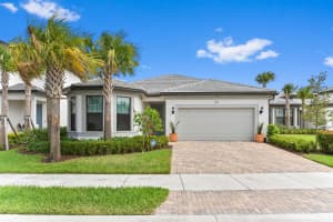 4442 Silverwood Lane S, Oakland Park, FL 33309 Sold 06/30/25
