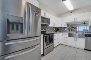 7240 Huntington Lane 802, Delray Beach, FL 33446 Sold 11/18/25