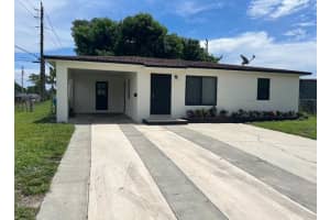 420 NW 2nd Street, Boynton Beach, FL 33435 Sold 05/23/25