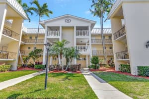 14 Colonial Club Drive 105, Boynton Beach, FL 33435 Sold 04/18/25