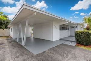 337 Pinehurst Road, Palm Springs, FL 33461 Sold 05/07/25