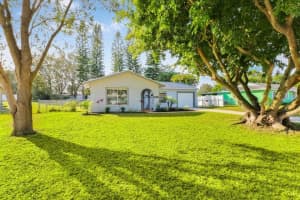 718 SW Belmont Circle, Port Saint Lucie, FL 34953 Sold 05/15/25