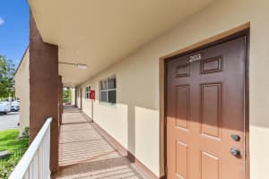 8821 Sunrise Lakes Boulevard 203, Sunrise, FL 33322 Sold 09/05/25
