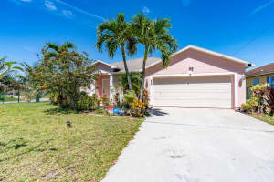 435 SW Ridgecrest Drive, Port Saint Lucie, FL 34953 Sold 07/09/25