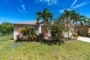 435 SW Ridgecrest Drive, Port Saint Lucie, FL 34953 Sold 07/09/25