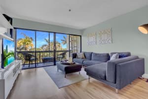 3000 Presidential Way Way 303, West Palm Beach, FL 33401 Sold 06/10/25