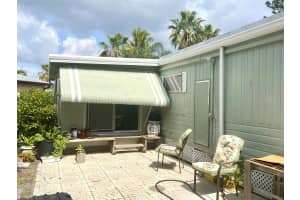 31 Grande Vista Way, Port St. Lucie, FL 34952, Port Saint Lucie, FL 34952 - MLS#R11075416