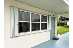 480 Horizons W 105, Boynton Beach, FL 33435 Sold 05/02/25