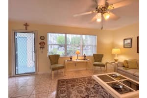 480 Horizons W 105, Boynton Beach, FL 33435 Sold 05/02/25