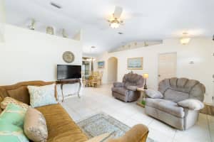 8055 101st Court, Vero Beach, FL 32967 Sold 07/03/25