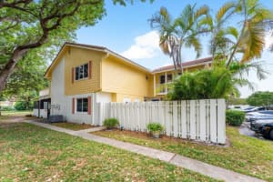 297 Seabreeze Circle 297, Jupiter, FL 33477 Sold 12/26/25