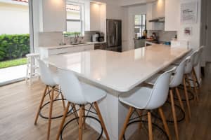 518 E Tall Oaks Drive, Palm Beach Gardens, FL 33410 Sold 08/14/25