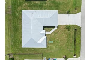 930 SE 39th Terrace Terrace, Okeechobee, FL 34974 Sold 09/02/25