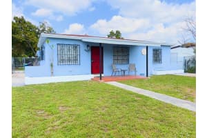 3595 Nw 98th Street, Miami
