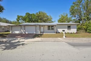 644 12th Street, Vero Beach, FL 32960 Sold 04/21/25