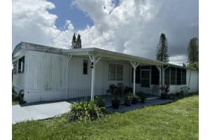 402 Dakota Way, Fort Pierce
