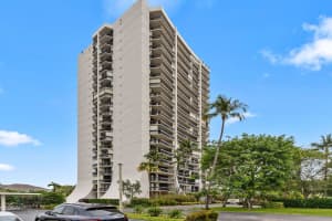 2400 Presidential Way 302, West Palm Beach