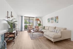 555 Banyan Tree Lane 206, Delray Beach, FL 33483 Sold 05/12/25