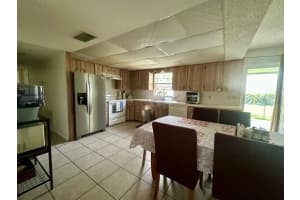 15 5th Avenue, Vero Beach, FL 32962 Sold 05/05/25