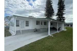 322 S Erie Dr, Fort Pierce, FL 34946 Sold 12/30/25