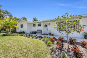 8 Willow, Tequesta, FL 33469 Sold 05/30/25