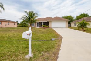335 NW Marion Avenue, Port Saint Lucie, FL 34983 Sold 05/09/25