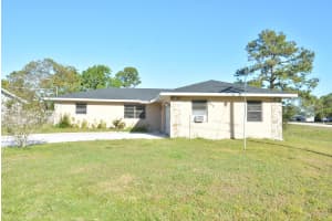 569 SE Fallon Drive, Port Saint Lucie, FL 34983 - MLS#R11075792