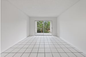 1638 Embassy Drive 306, West Palm Beach, FL 33401 Sold 08/11/25