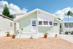 307 Nettles Boulevard, Jensen Beach