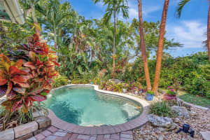 142 Queens Lane, Royal Palm Beach, FL 33411 Sold 05/09/25