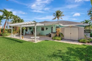 142 Queens Lane, Royal Palm Beach, FL 33411 Sold 05/09/25