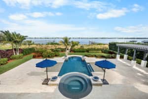 3042 Nw Radcliffe Way Palm City, FL 34990 - Off Market