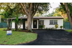 4256 S Mary Circle, Palm Beach Gardens, FL 33410 Sold 05/21/25