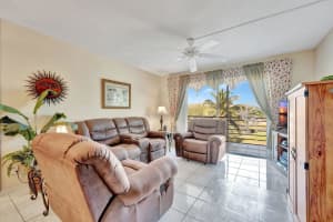 2951 Nw 46th Avenue 403, Lauderdale Lakes