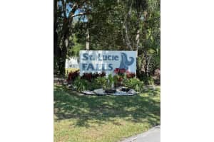 2581 Sw Pontiac Place, Stuart
