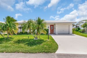1702 SW 14th Avenue, Boynton Beach, FL 33426 - MLS#R11076135