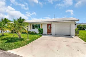 1702 SW 14th Avenue, Boynton Beach, FL 33426 - MLS#R11076135