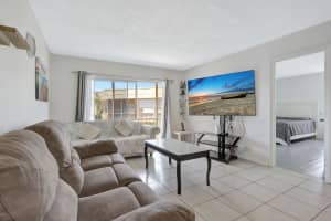 8380 Lagos De Campo Boulevard 310, Tamarac, FL 33321 - MLS#R11076139