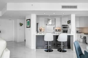 100 SE 5th Avenue 302, Boca Raton, FL 33432 - MLS#R11076142