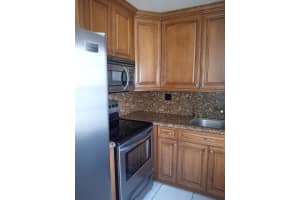 30 Flanders A, Delray Beach, FL 33484 - MLS#R11076151