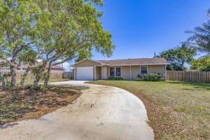 8566 SE Lyons Road, Hobe Sound, FL 33455 Sold 05/02/25