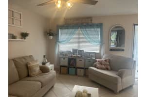 81 Flanders B B, Delray Beach, FL 33484 - MLS#R11076200
