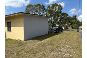 6400 Meade Street, Hollywood, FL 33024 Sold 05/30/25