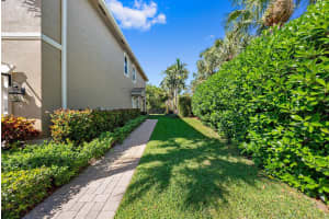 5077 Dulce Court, Palm Beach Gardens, FL 33418 Sold 09/17/25