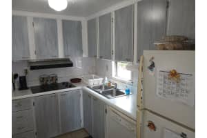 2 Oneida Circle, Fort Pierce, FL 34946 Sold 07/04/25