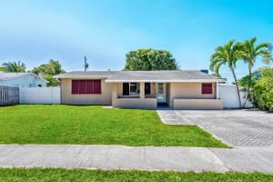 271 Se 8th Avenue, Deerfield Beach